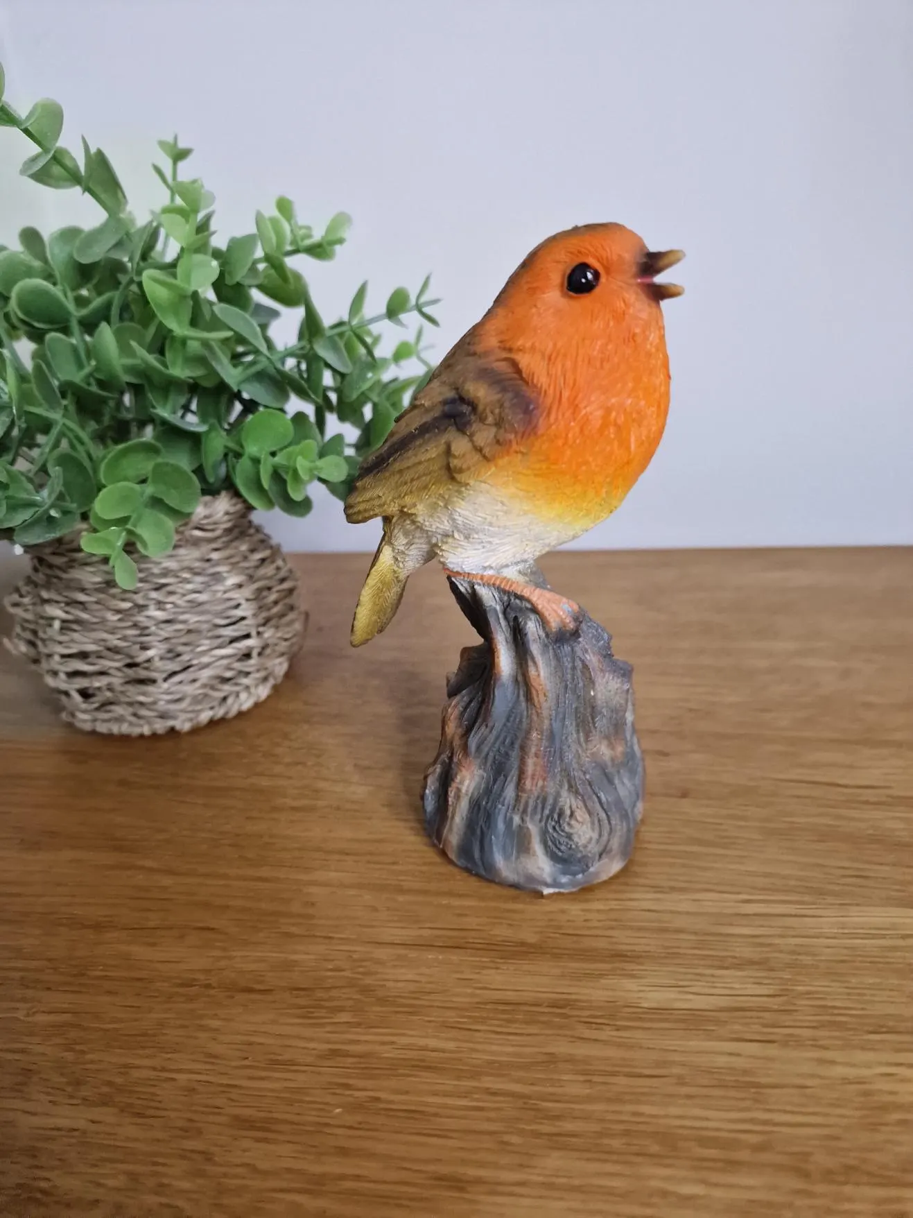 Tweeting Bird