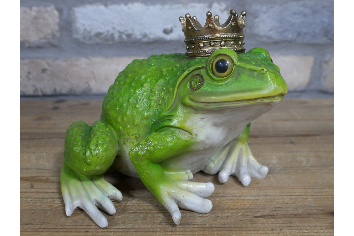Frog/ Toad King with Crown Outdoor Garden Pond Ornaments